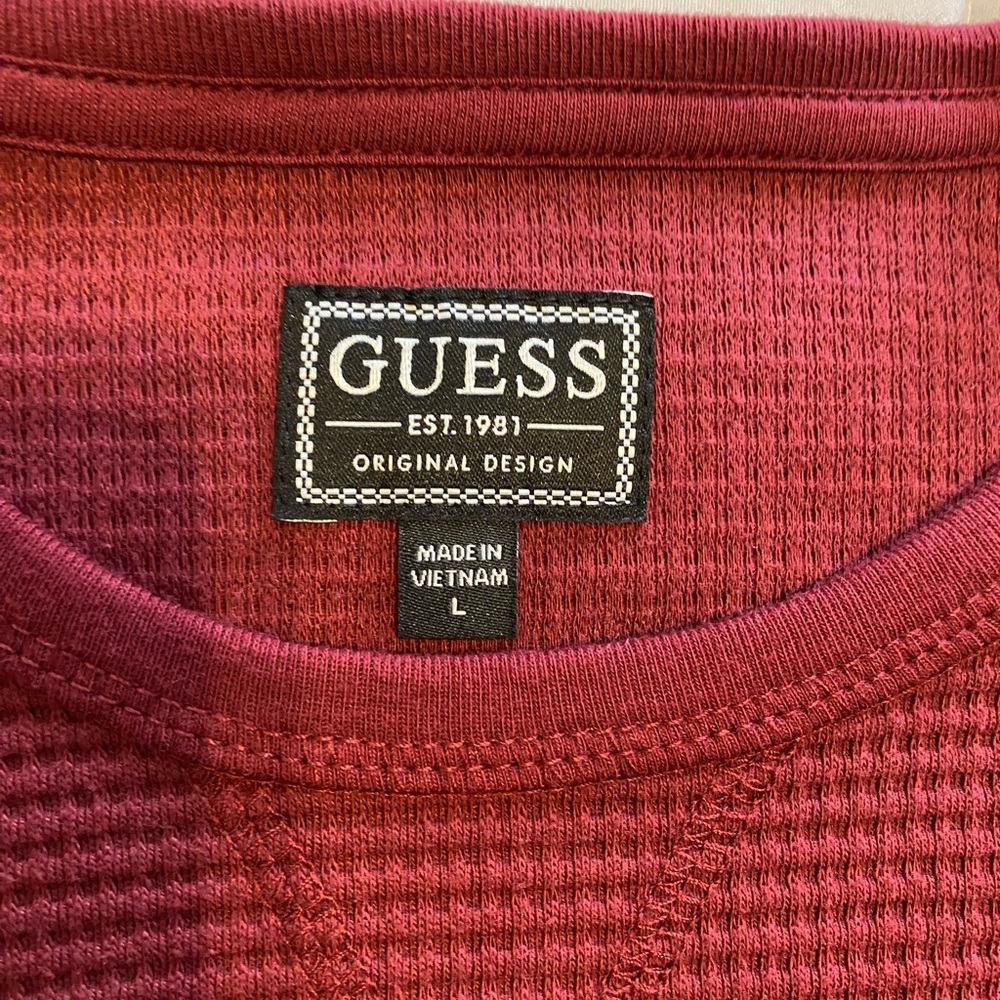 Guess sweater large